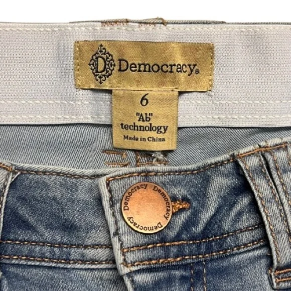 Democracy "Ab" Technology Light Wash Distressed Skinny Jeans - Picture 3 of 11